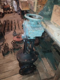 Задвижка с эл.приводом чугунная 30ч906бр ф150/10