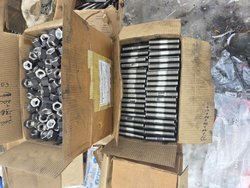 Продам НЖ шпилька гайки