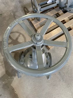 Задвижка стальная клиновая с ручным приводом 30с64нж - Ду 250